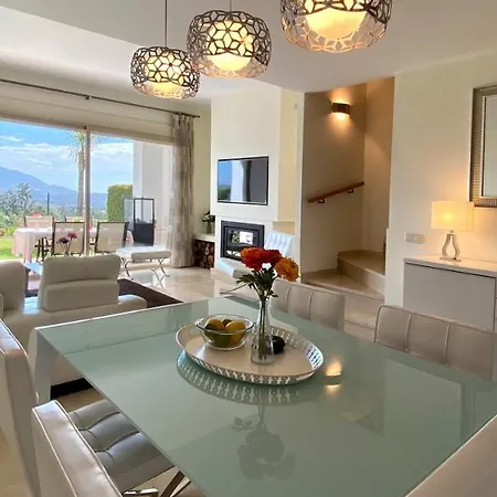 La Cala Golf Luxury Townhouse, Frontline Golf, Spectacular Views Vakantiehuis *